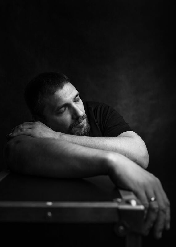 портрет, мужской портрет, чб портрет, классический портрет, ч/б Усталость фото превью