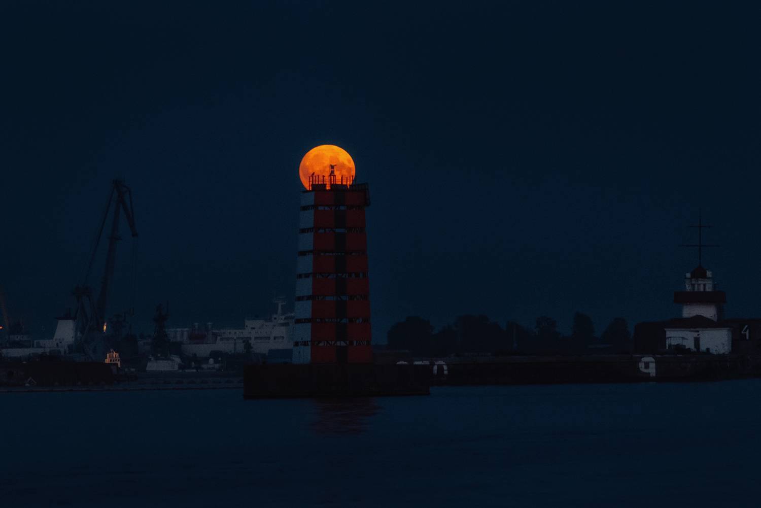 луна Кронштадт Финский залив ночь,  Мария