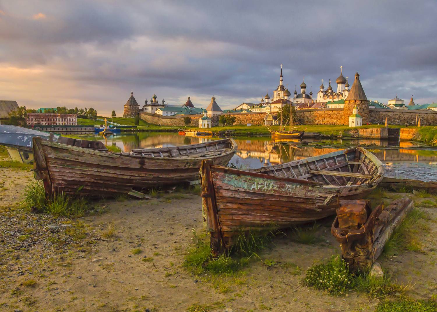соловки, монастырь, лодки, закат, лето, галина новинская