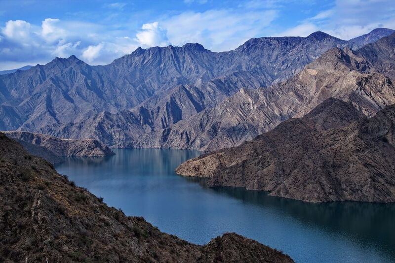 горы водохранилище Нурекское водохранилище фото превью