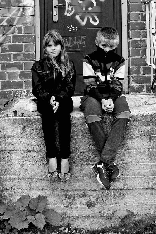 дети, девочка, мальчик, чб, апатиты, глаза, руки Стражи порога. 2013 год фото превью