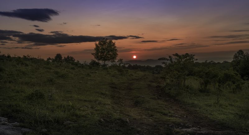 Россия, Краснодарский край, Мостовской район, Бароновы поляны, рассвет На рассвете фото превью