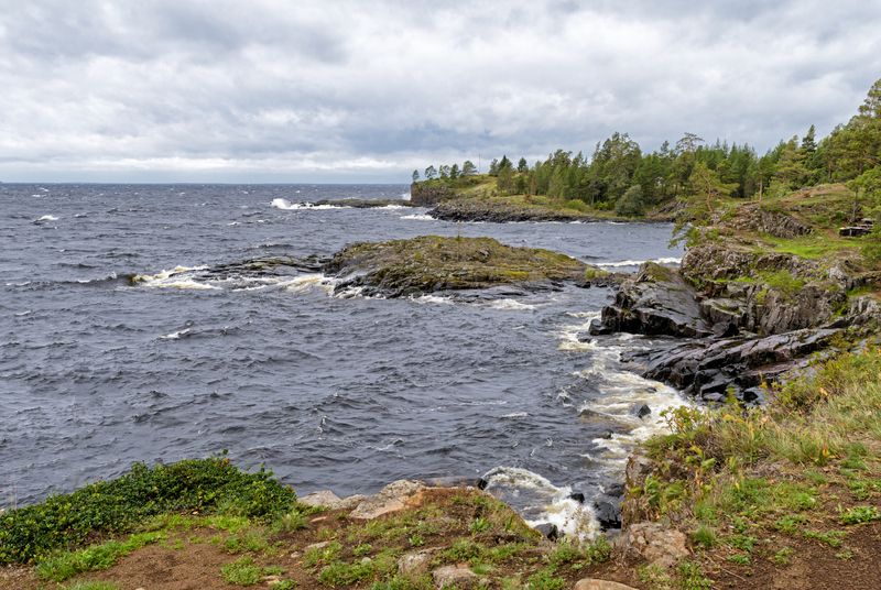 карелия. валаам. ладожское озеро. осень. шторм. Валаам осень фото превью