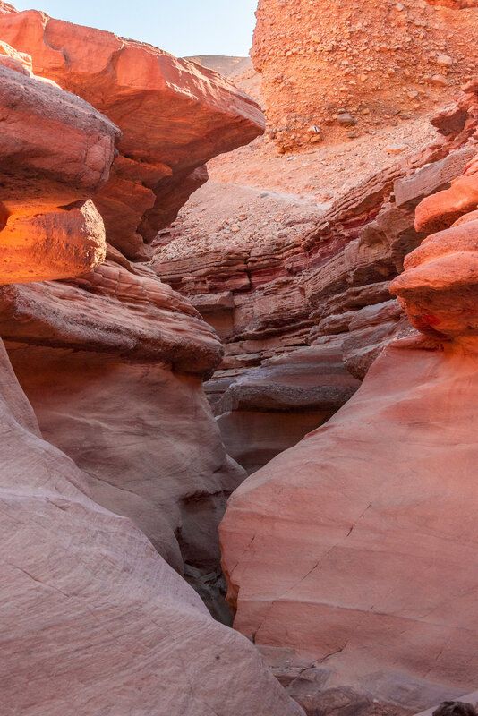 Красный каньон фото превью