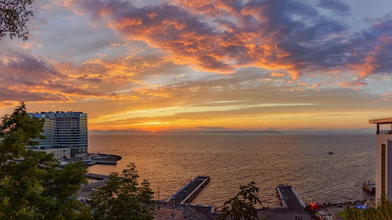владивосток, амурский залив Закат над Амурским заливом фото превью