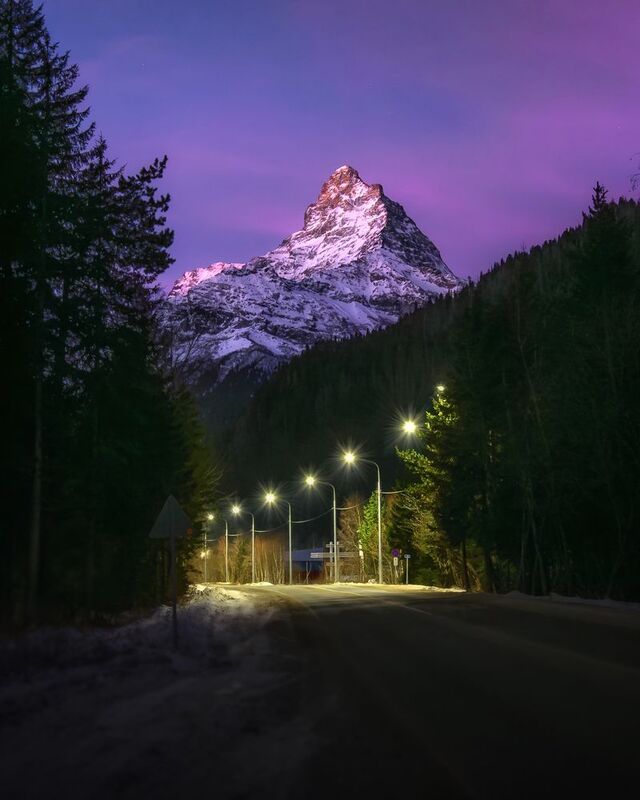 кавказ, горы, карачаево-черкесия, кчр, домбай, теберда, рассвет в горах, синий час Домбайские ворота (Matterhorn) фото превью