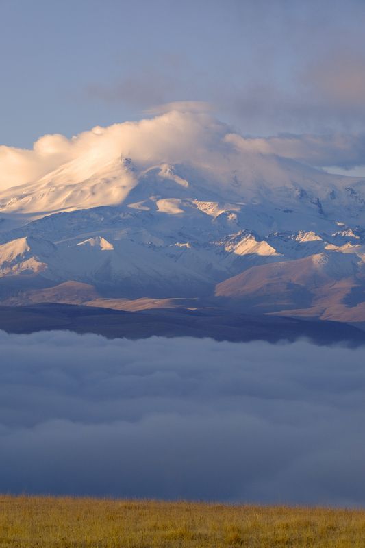 Вид на Эльбрус фото превью