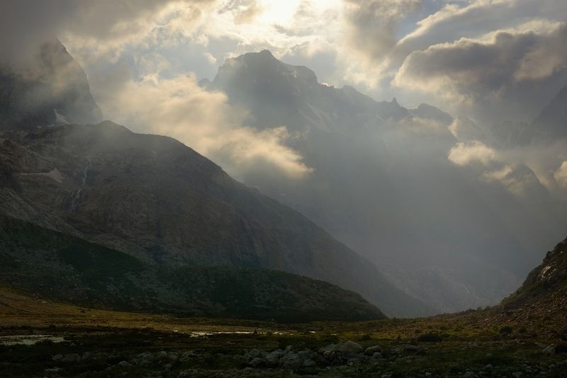 Вечер в горах Кавказа фото превью