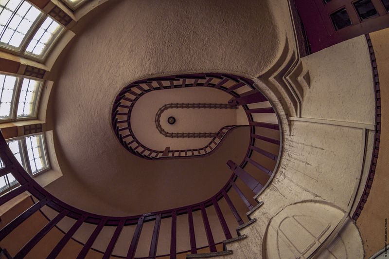 Лестничный завиток фото превью