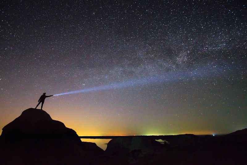 млечный путь, камни, скалы, звезды, небо, ночь, вода, озеро, челябинская область, урал, россия По Млечному пути фото превью