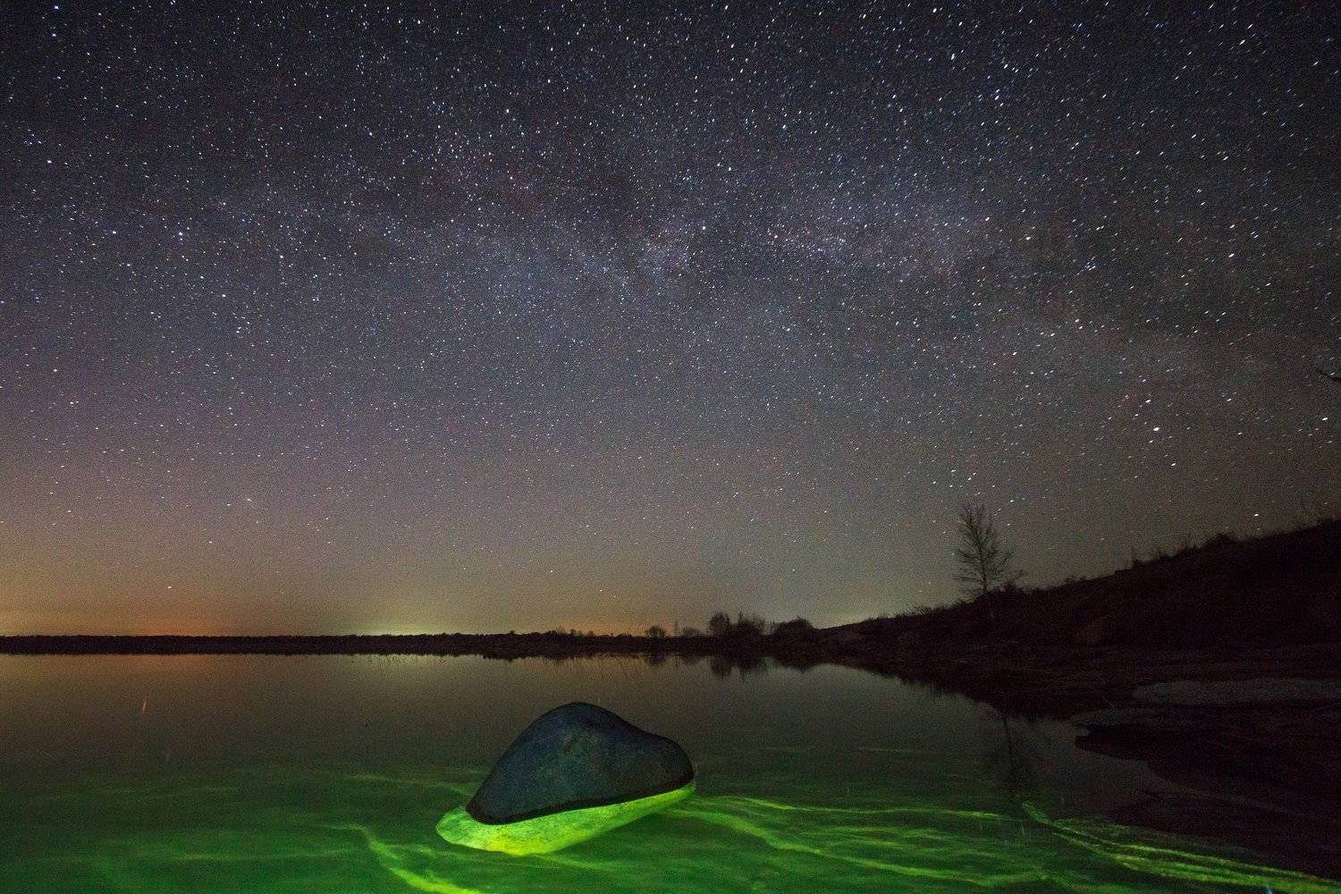 млечный путь, звезды, звезда, ночное небо, челябинская область, урал, озеро, вода, камень, свет, ночь, пейзаж, Сергей Гарифуллин