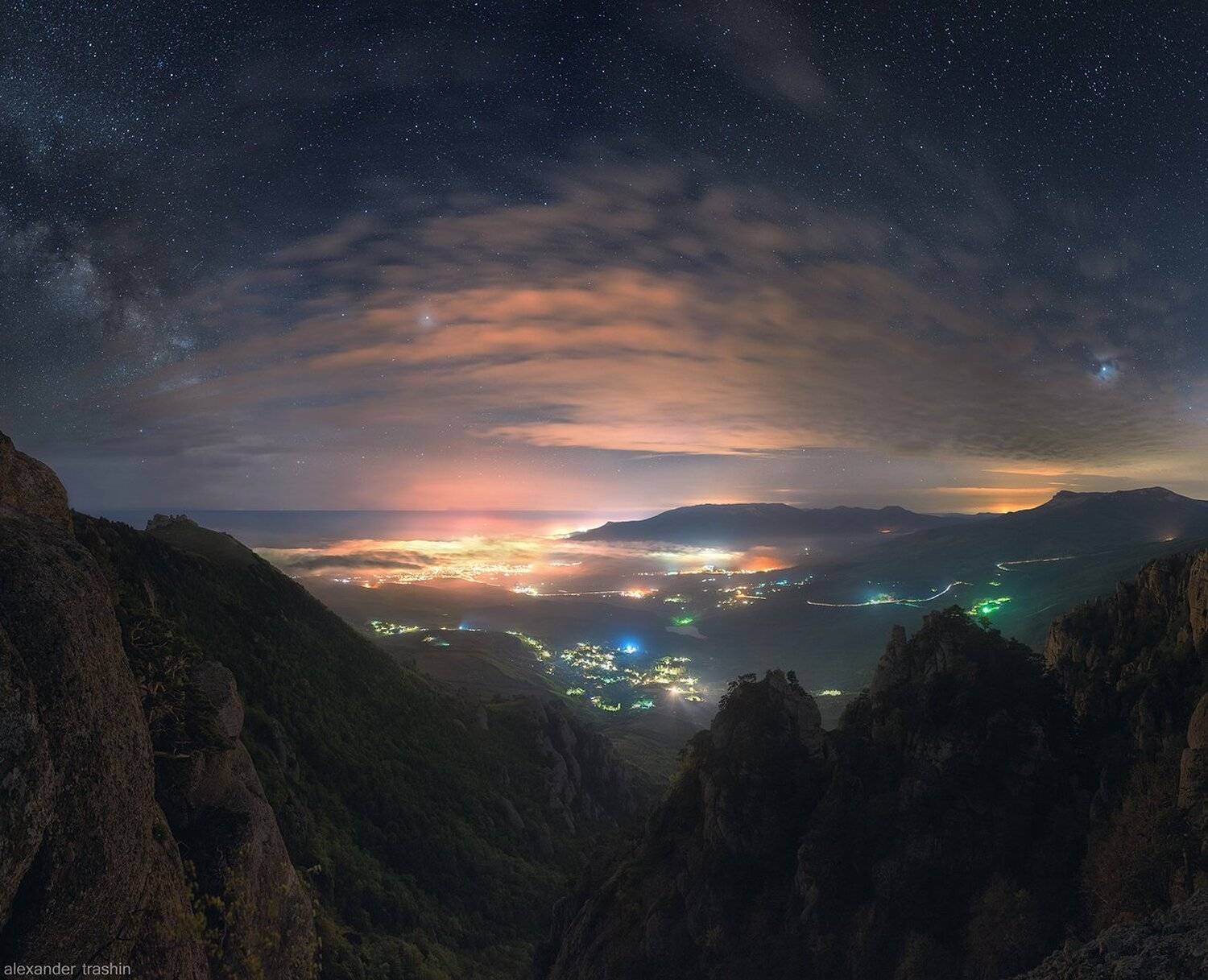 Алушта, Демерджи, Долина привидений, Крым, Нойчной пейзаж, Южная демерджи, Александр Трашин