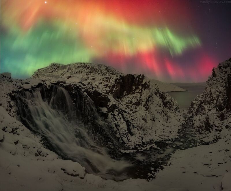 кольский, фототур, яковлевфототур, териберка, северноесияние, арктика Сияние Авроры над водопадом фото превью