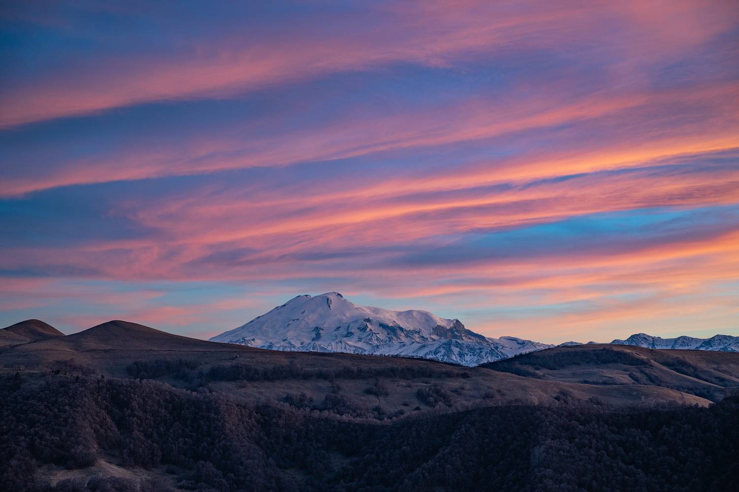 эльбрус, закат, небо, облака, гумбаши, карачаево-черкесия, пейзаж, холмы, горы, хребет, Арсен Алабердов