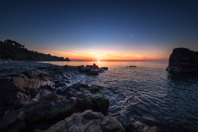coast, dusk, cliffs, beach, sea, mountains, sunset, tsikhisdziri, landscape, scenery, travel, nature, outdoors, caucasus, sakartvelo, georgia, adjara, batumi, chizh Sunset In Adjari Cliffs фото превью