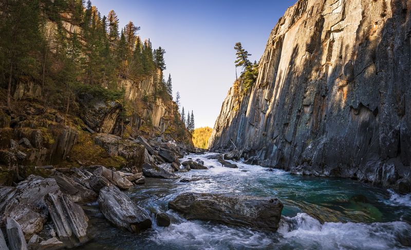 Меж стен Коксу фото превью