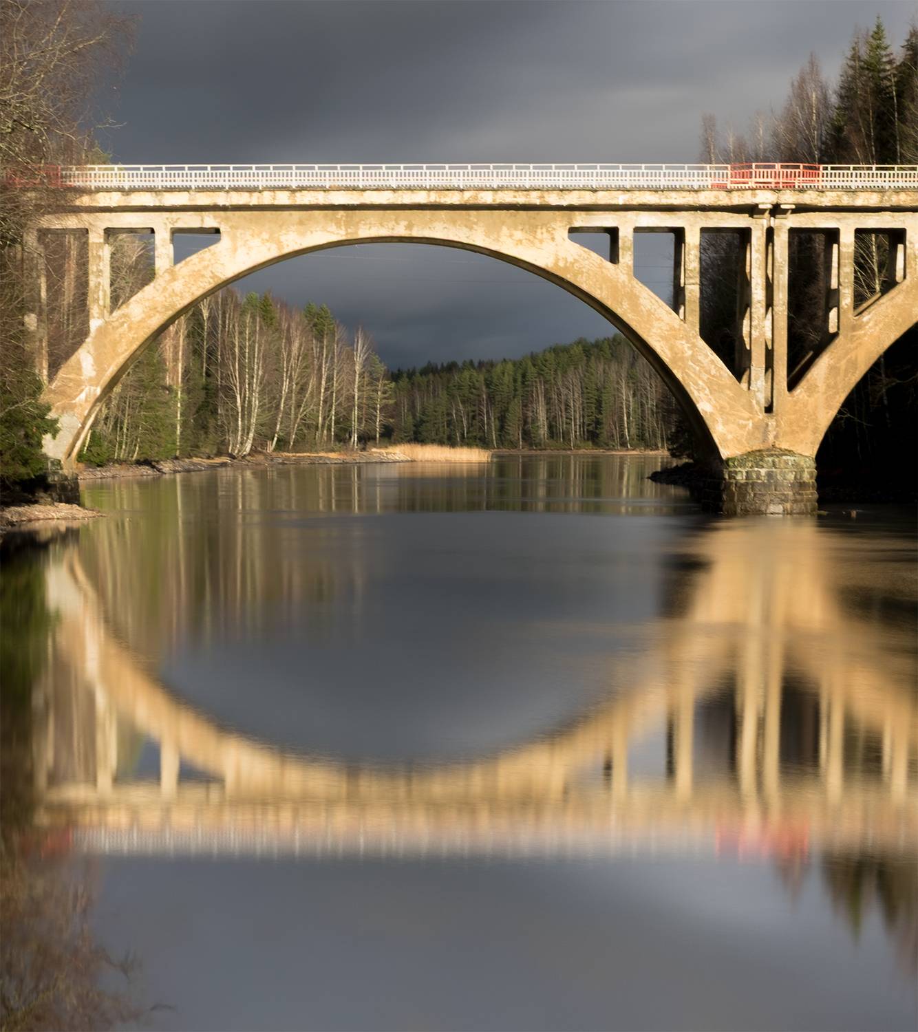 карелия, мост, отражение, осенний пейзаж, длинная выдержка, Аркадий Мотовилов