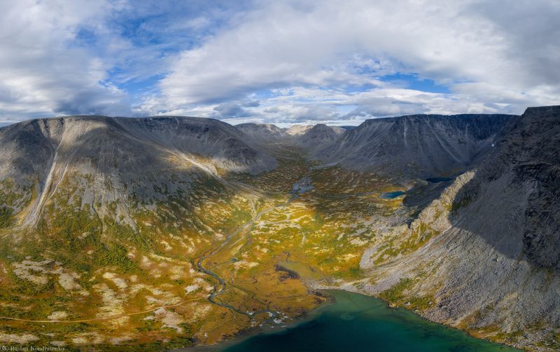 Хибины, Кольский полуостров, горы Озеро Тахтаръявр фото превью