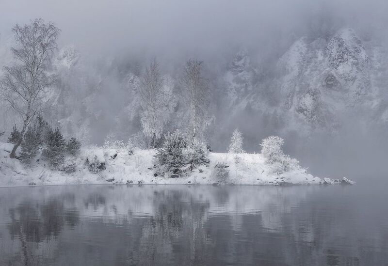 зима, мороз, елка, енисей, туман, испарение, иней, отражение, горы, саяны, красноярскфото, Невесомость фото превью