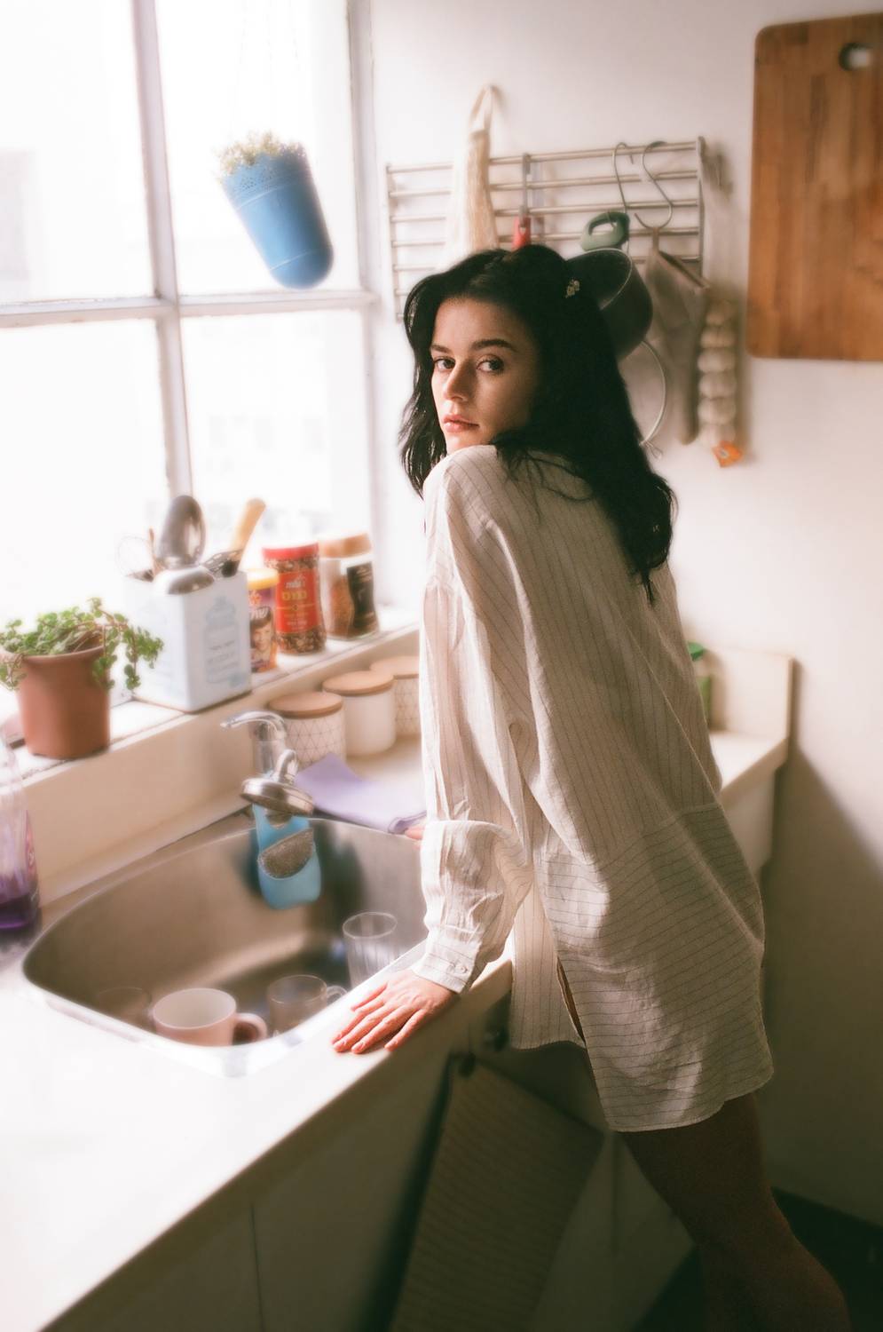 photography, beauty, portrait, naturallight, glamour, portraitgirl, portraitphotography, film photography, lifestyle photography, candid, natural beauty, domestic, intimate portrait, soft light, fujifilm, canon ae1, analog photography, film grain, warm to, Rozman Erik