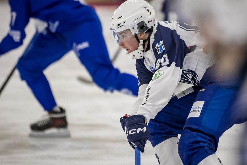 xxxiv чемпионат россии по хоккею с мячом. суперлига - 2025-2026, хк динамо, москва - хк сибсельмаш, новосибирск. 03.12.2025 XXXIV Чемпионат России по хоккею с мячом. Суперлига - 2025-2026, ХК Динамо, Москва - ХК Сибсельмаш, Новосибирск. 03.12.2025 фото превью