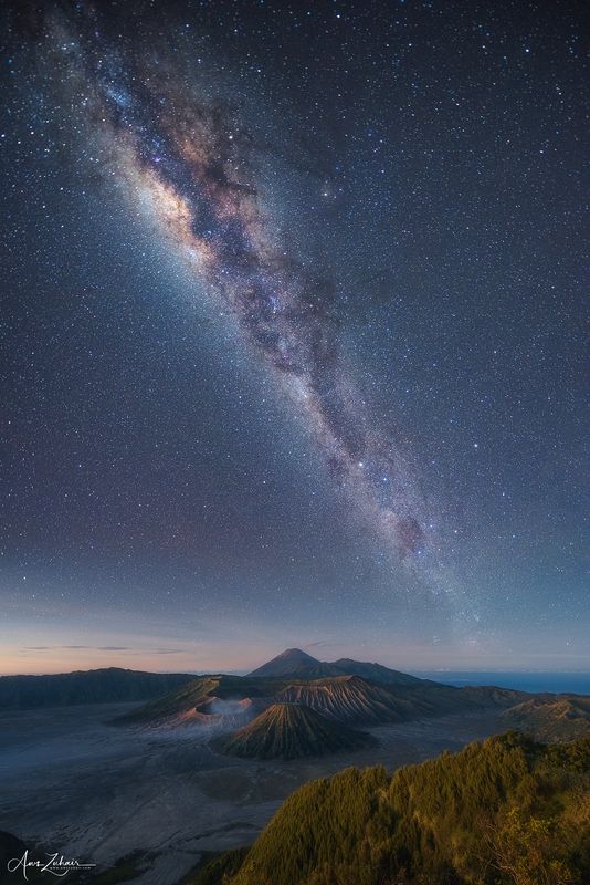 milkyway Milkyway over Mount Bromo фото превью