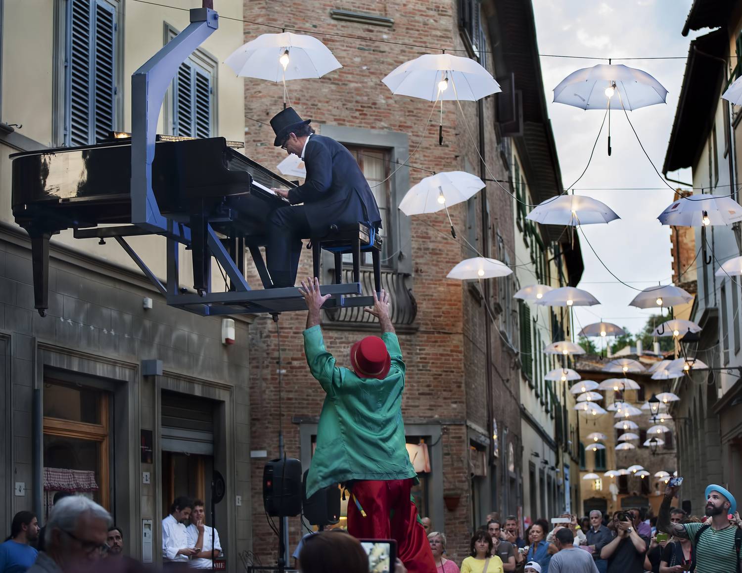 праздник горорда, улица сан-миниато, италия, Ходос Илья