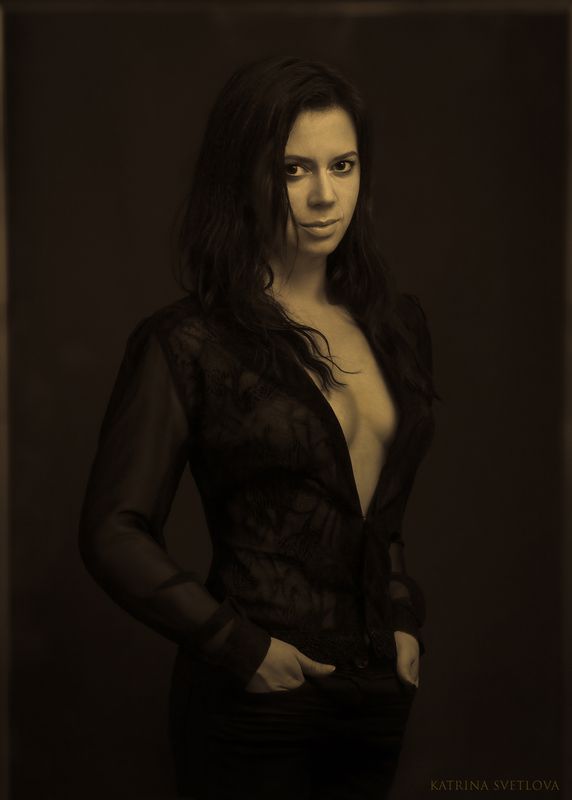 Self-portrait фото превью