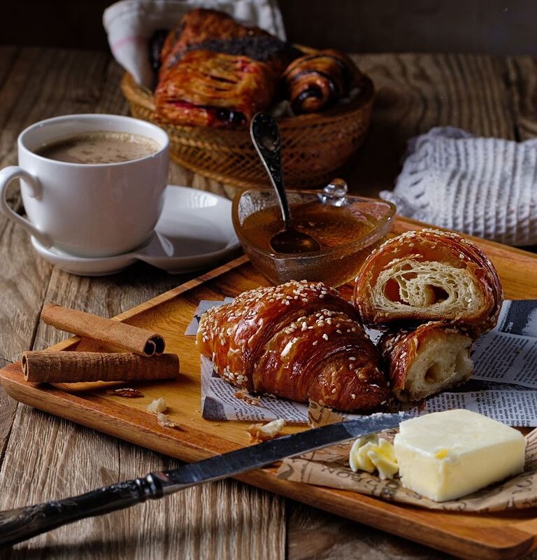 Утро с курассаном фото превью