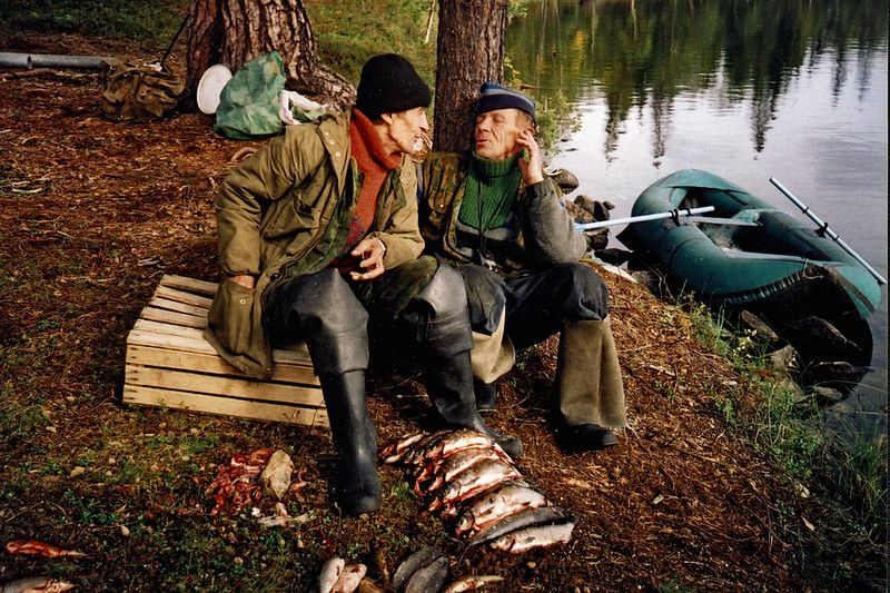 рыбаки, рыбалка, рыба, озеро, лодка, апатиты Бывалые. 2006 год фото превью