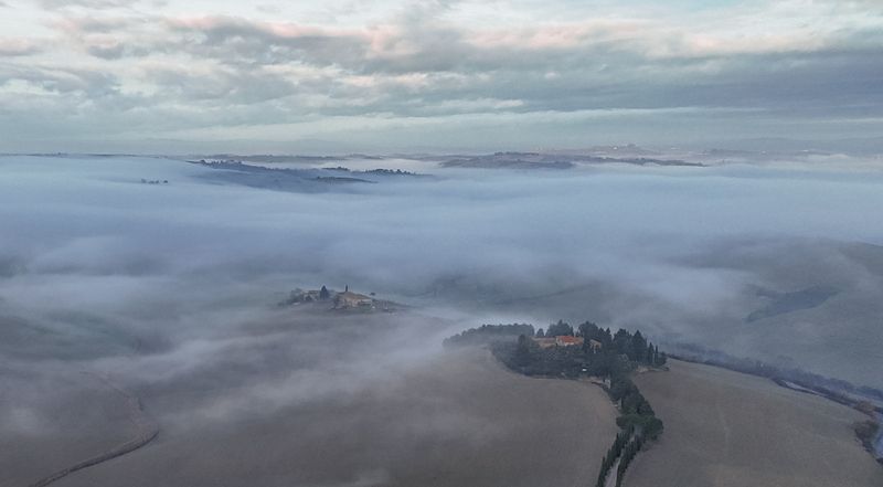 Утренние туманы. Тоскана фото превью