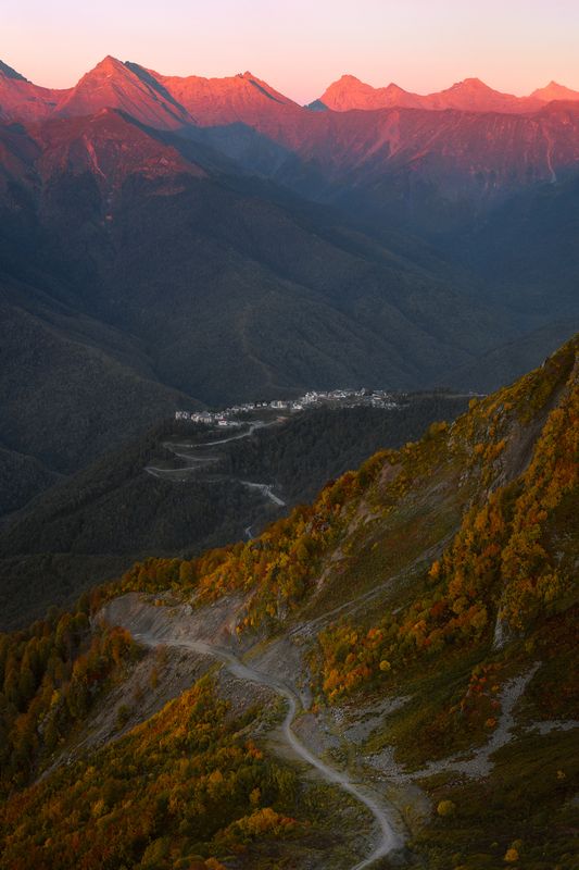 горы, вечер, закат, осень, дорога, красная поляна Вечер в горах фото превью