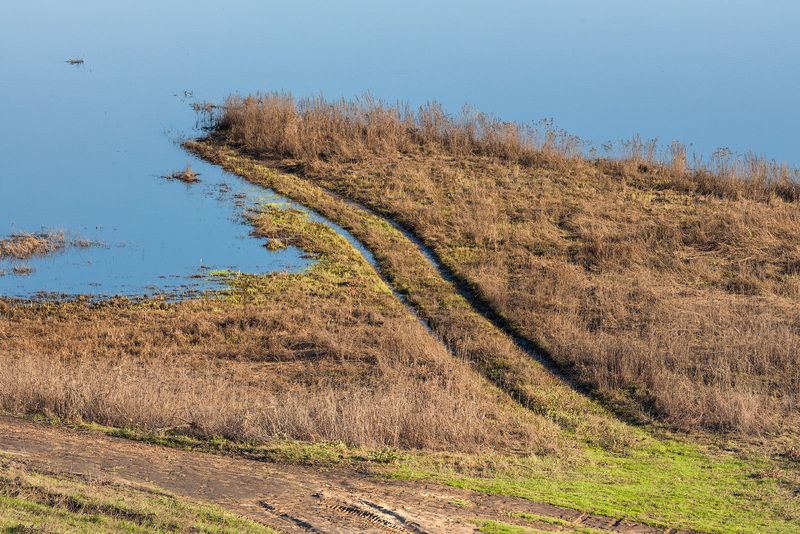 flooding water spring rural Spring flooding in a village фото превью