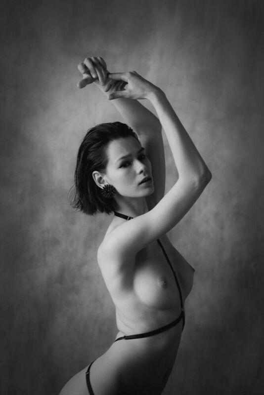 nude, boudoir, monochrome, blackandwhite, bw, erotica, andrewmurphyphoto.com, andrewmurphy, ню, бодуар, canon, чб, артню, эротика, обнаженная, девушка, модель, girl, sensual, sensuality, sexy, glamour, adult, lingerie, toples, naked, fineart, artnude, art Irina фото превью
