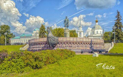Русская земля, да будет богом хранима!
