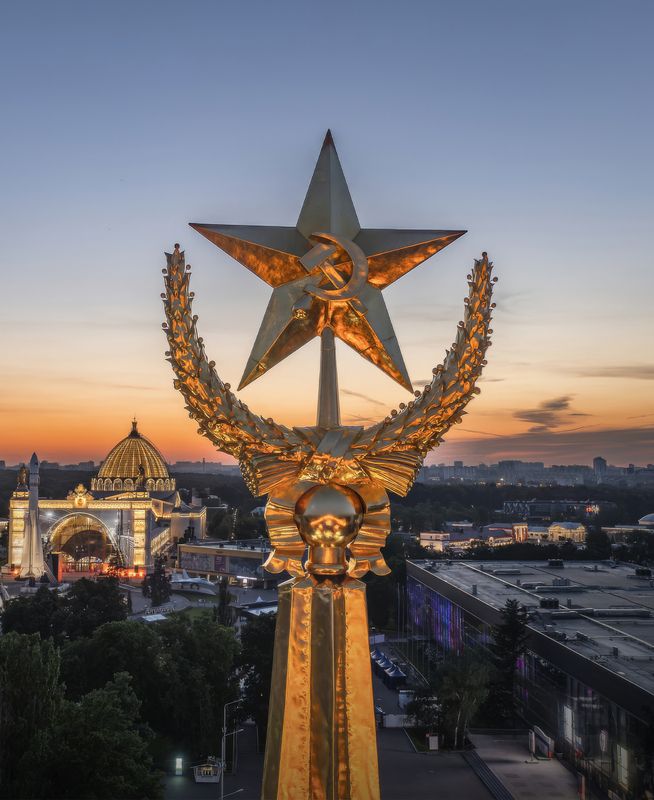 Звезда, ВДНХ, дронозвезды, звезда ВДНХ, Москва, закат, Москва закатная Звезды ВДНХ фото превью