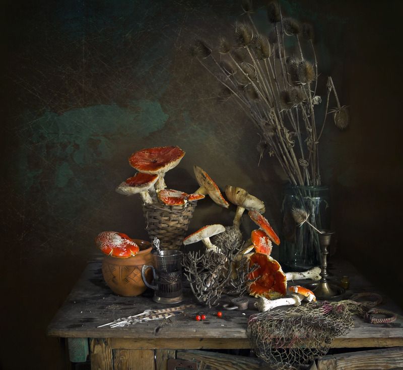 мухоморы, осень, ветки сосны, подсвечник, подстаканник, авоська, ягоды рябины Мухоморные истории 3 фото превью