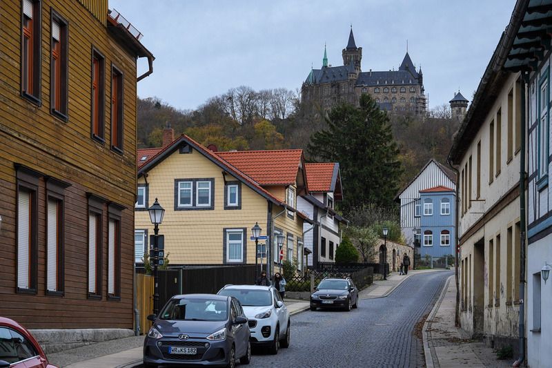 Хижины и дворцы фото превью