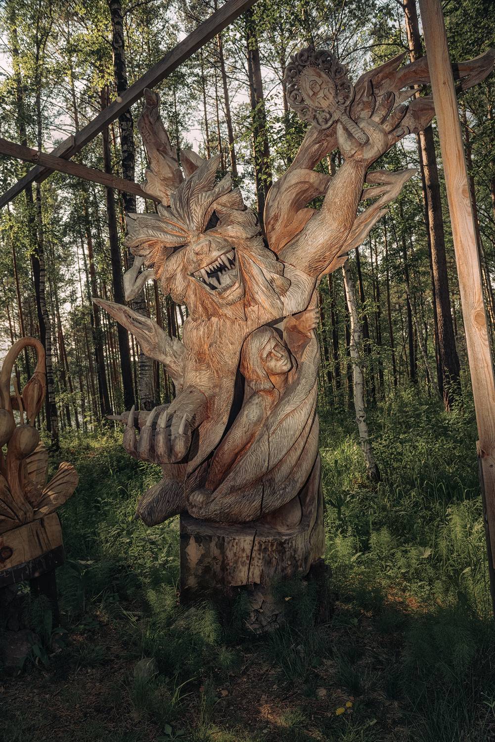 деревянная скульптура,  Мария