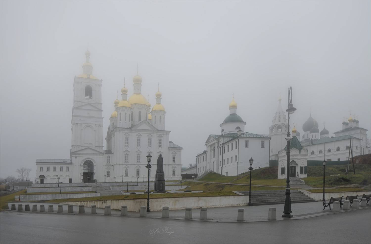 церкви колокольни площадь памятник, Вера Петри