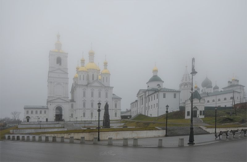 Сезон туманов. Город в пастельных тонах фото превью