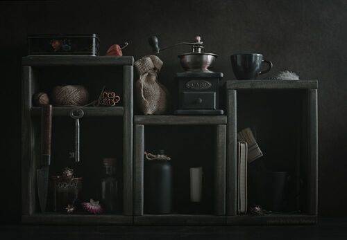 На старых полках..