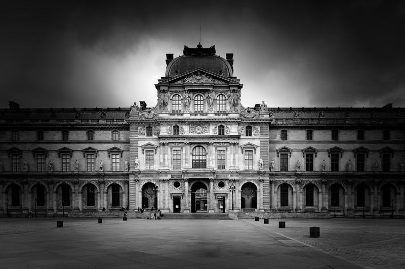 Le Palais du Louvre-Pavillon Sully фото превью