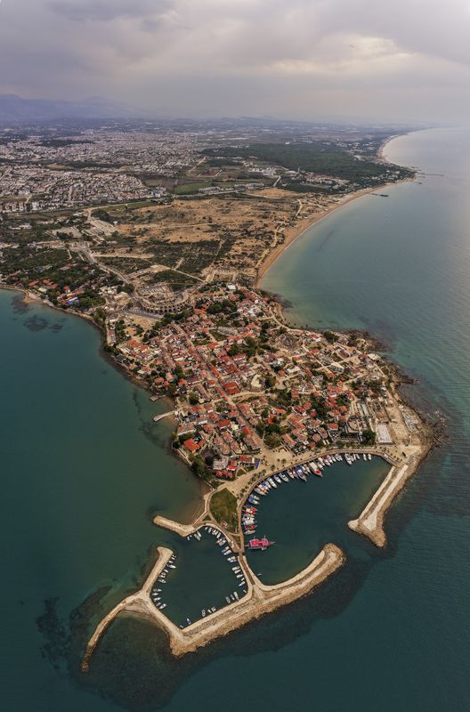 сиде, турция, аэросъемка, видсверху, средиземное море Турецкий Сиде с высоты птичьего полета фото превью