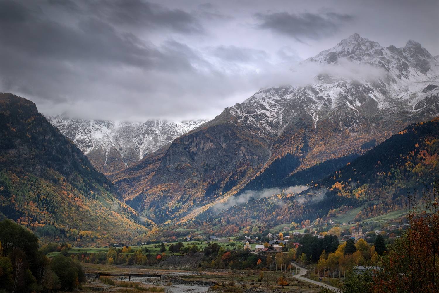 svaneti, tetnuldi, mulkhra, river, village, rural, mountains, autumn, fall, forest, peaks, sky, clouds, high, landscape, scenery, travel, outdoors, georgia, sakartvelo, caucasus, chizh, Чиж Андрей