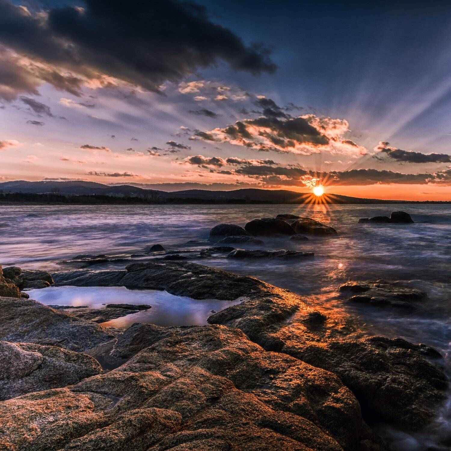 sunset, light, sun, rays, sea, rocks, Jeni Madjarova