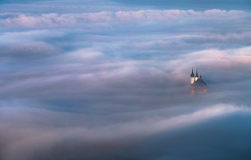 In the misty ocean фото превью