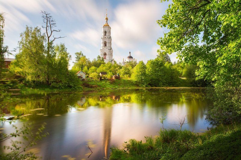Авдотьино, Весна, Май, Николо-Берлюковская пустынь, Отражение, Храм Авдотьино фото превью