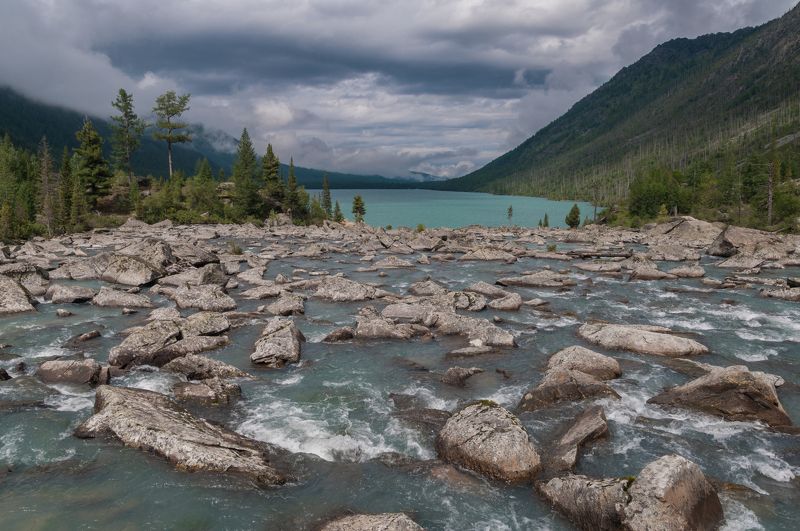 камни, вода, перешеек, озеро, горы, поток, лето, Алтай *** фото превью