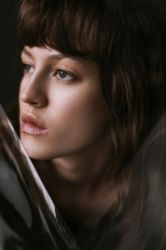 Женский портрет  фото превью